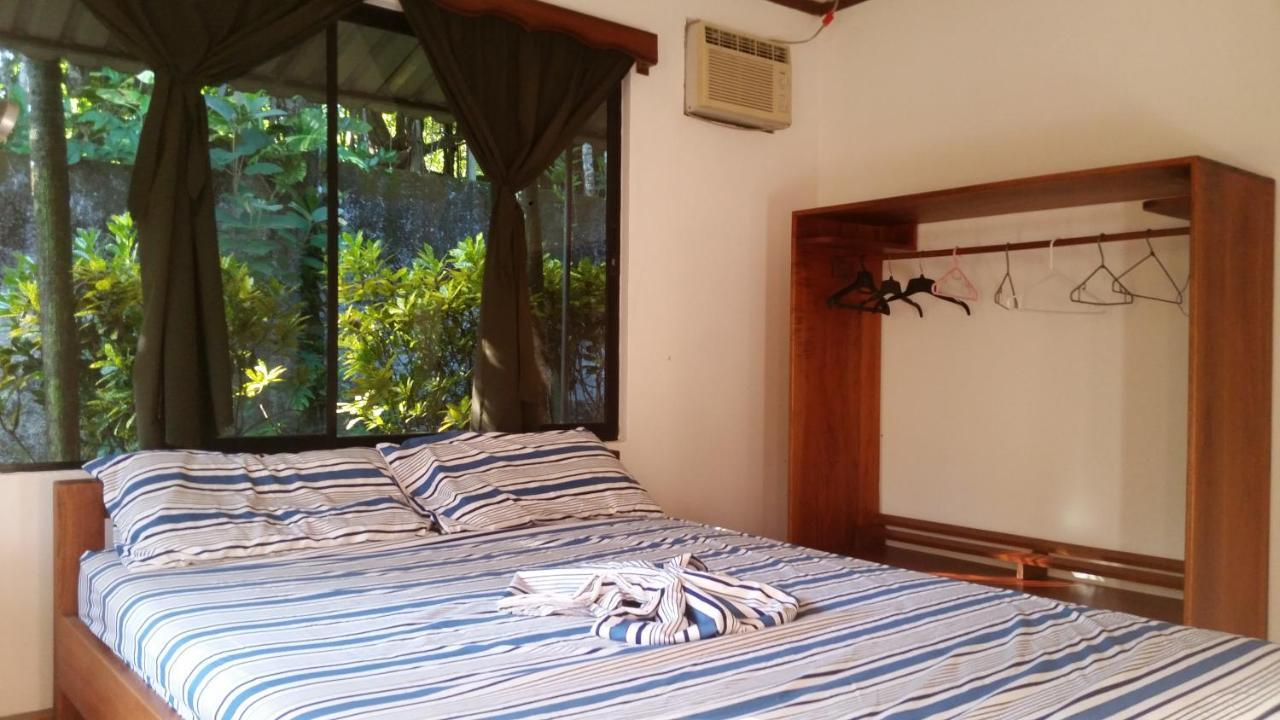 לינה וארוחת בוקר Puerto Jiménez Embassy House מראה חיצוני תמונה
